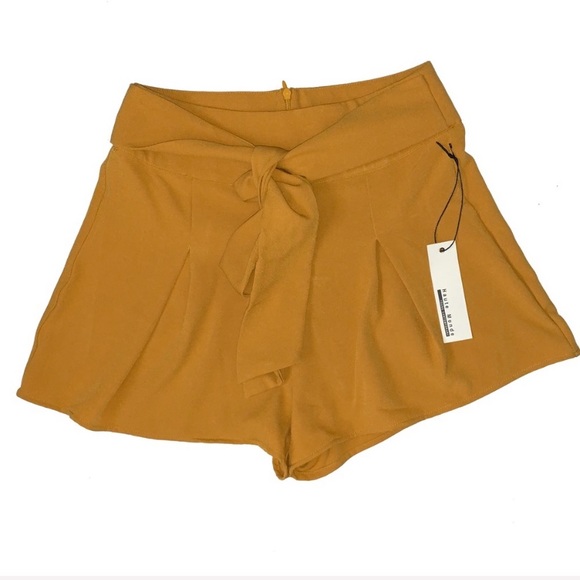 Haute Monde Pants - NEW Haute Monde mustard waist tie shorts - SMALL